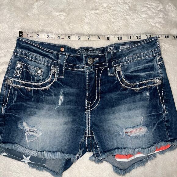 Miss Me Embellished Pockets American Flag Denim Shorts Size 28 Signature Shorts - Picture 7 of 9
